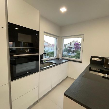Apartment Rahat Лижнян Экстерьер фото
