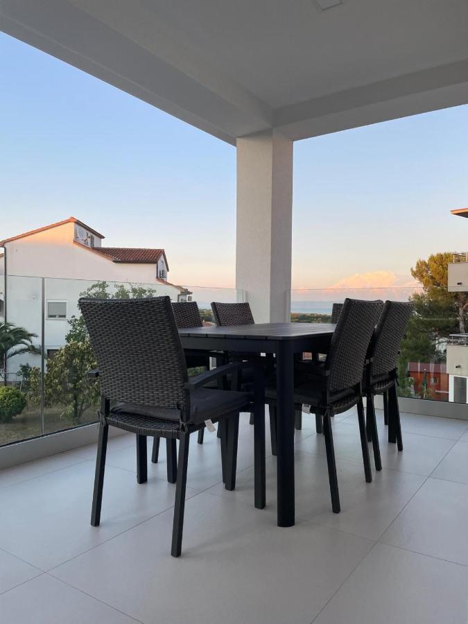 Apartment Rahat Лижнян Экстерьер фото